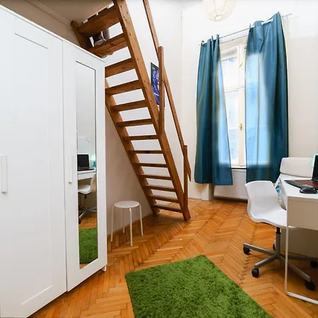 Lägenhet Cityscape Budget Nyugati *